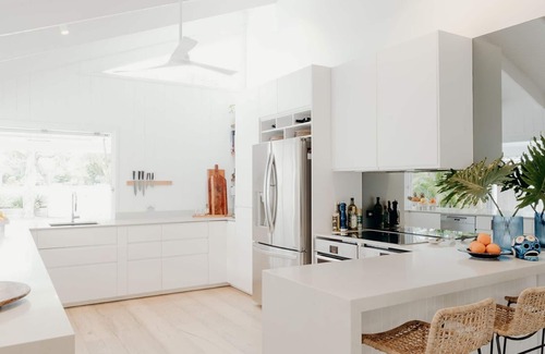 Suffolk Park House | Paradise Palms - pet-friendly beach home with pool