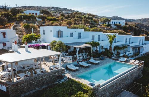 Chrisopigi Apartment | Paradise Place Sifnos