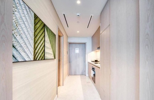 Deira Apartment | Paradise Sea View Studio with St Regis Amenities