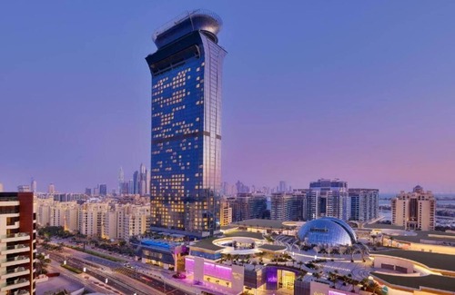 Deira Apartment | Paradise Sea View Studio with St Regis Amenities