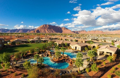 Santa Clara House | Paradise Village Resort 86 Private Hot Tub, Game System, Community Amenities, and more