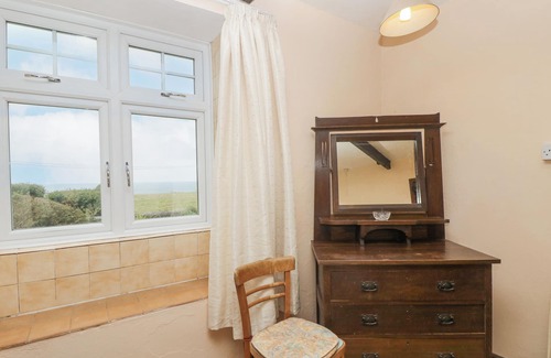 The Lizard Cottage | PARC AN CASTLE COTTAGE, family friendly, with a garden in The Lizard