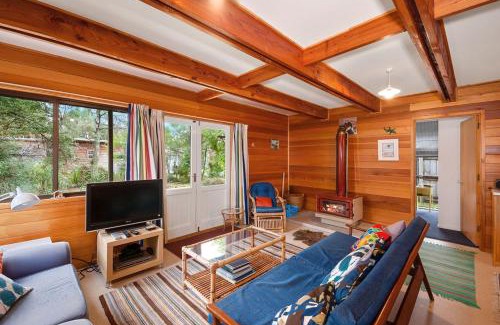 Kuratau House | Parehopu Lake House - Taupo Holiday Home