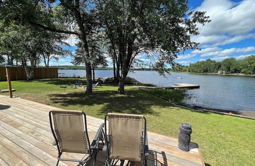Tweed Cottage | Parisi's Paradise - Trophy Muskie Fishing on Stoco Lake!