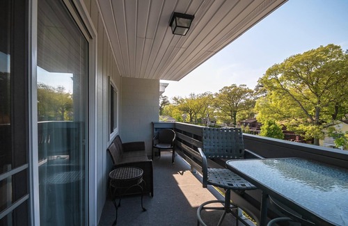 The Pines Condo | Park and Walk! Downtown Rehoboth Beach Condo Recently Updated Two Bedrooms Sleeps 4