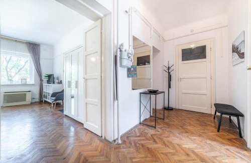 Szeged Apartment | Park Central Apartman by Mital
