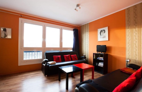 Friedrichshain Apartment | Park & ​City ALEX 4BRA 2 Bäder2 kitchens computer wifi park 30m Alexanderplatz 300m