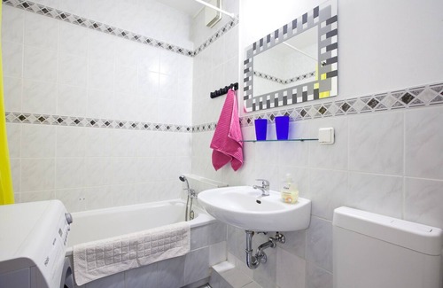 Friedrichshain Apartment | Park & ​City ALEX 4BRA 2 Bäder2 kitchens computer wifi park 30m Alexanderplatz 300m