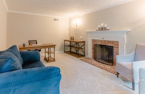 Park Forest Village House | Park Forest for Penn State Visits - 3.8 miles to Beaver Stadium!