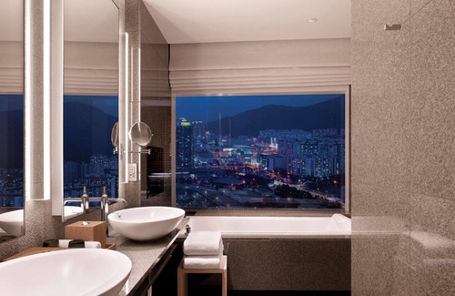 Marine City Hotel | Park Hyatt Busan