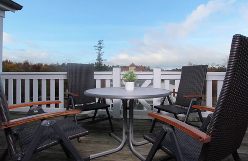 Kuhlungsborn Ost Apartment | Parkblick 23 - Comfortable vacation apartment with west-facing balcony
