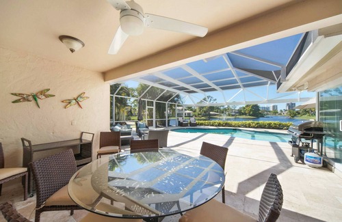 Park Shore House | Parkshore Lakefront Pool HomeWalk to Beach & Waterside Shops