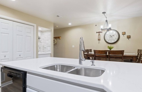 Osage Beach Condo | Parkview Bay 616