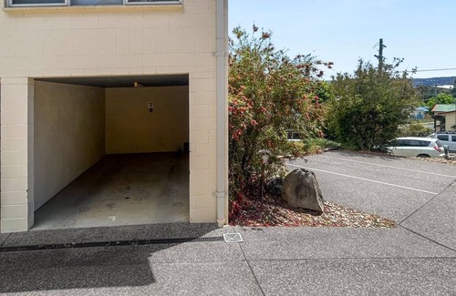 Jindabyne Apartment | Parkwood 3 - Centrally located, cosy weekender