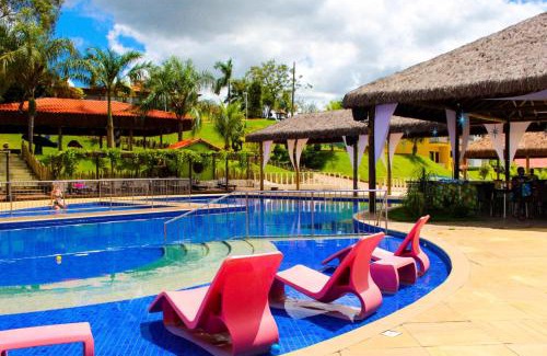 Esmeraldas House | Parque Do Avestruz Eco Resort