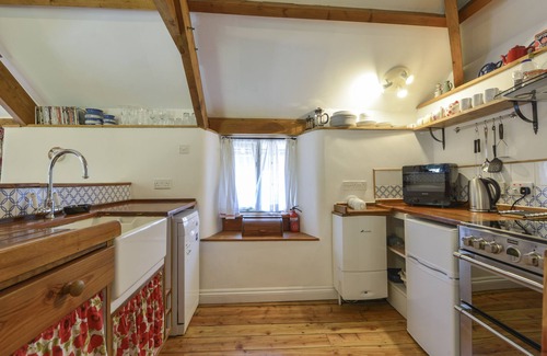 Newton Ferrers Cottage | PARSONAGE FARM COTTAGE, family friendly in Newton Ferrers