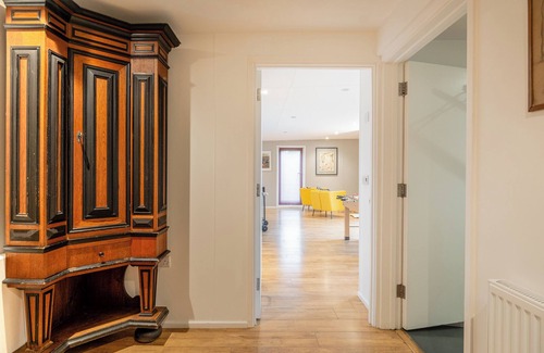 Birlingham House | Parsons Pleck-6BD with Swimming Pool