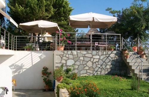 Psakoudia Apartment | Paschalia Sea View Studios