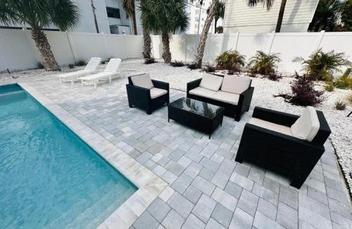 Pass-a-Grille House | Pass-A-Grille St Pete Beach 3-2 WiFi Parking