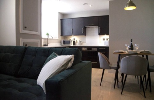 Bont Newydd Apartment | Pass the Keys | Apartment 3 Old Conservative Club in Historic Town