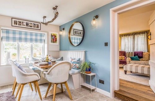Chichester House | Pass the Keys | Beautiful Cottage In South Downs