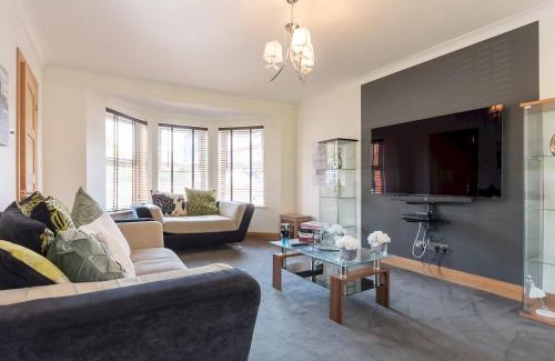 Basildon House | Pass the Keys Comfortable home Langdon Hills