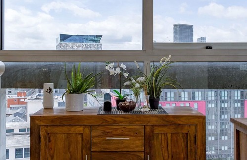 Theatreland Birmingham Apartment | Pass the Keys | Luxury 2 Bed Penthouse Central Skyline Views