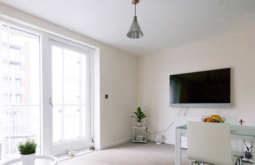 North West Apartment | Pass the Keys | New 1 Bed at Glasgow Harbour