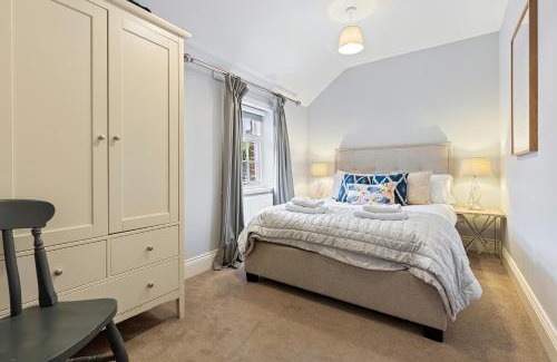 York House | Pass the Keys No. 4 - Oak Tree Cottage