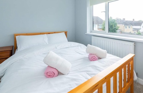 Caversham House | Pass the Keys | Recently Refurbished House in an Outstanding Area
