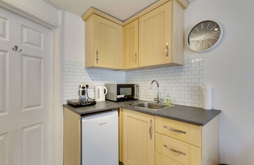 Cambridge Apartment | Pass the Keys | Stylish and modern apartment