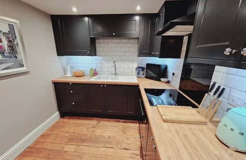 Shrewsbury Apartment | Pass the Keys | Unique town centre apartment with vaulted ceiling