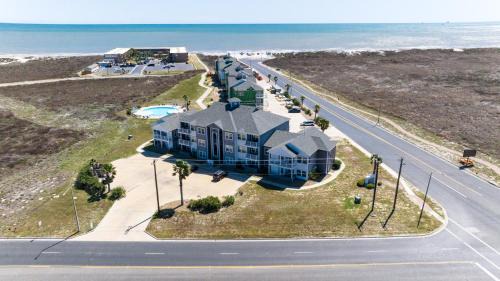 Corpus Christi Apartment | Pathway to the Sea by Coral Shores Padre