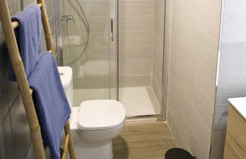 San Lorenzo Apartment | Patio de Rivas y Palma