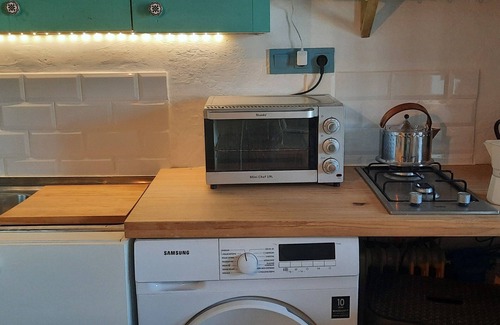 Barrio de la Vega Condo | Patio Tipique Andalous, à 10 mnt de L'alhambra, Animaux de Compagnie Acceptés