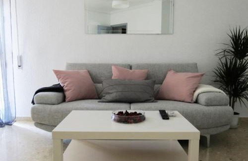 San Lorenzo Apartment | Patios de San Rafael