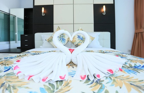 Patong Villa | Patong Seaview Villa 4BDR private Pool