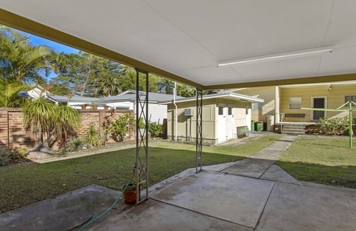 Patonga House | PATONGA SUNSET - WATERFRONT HOLIDAY HOUSE