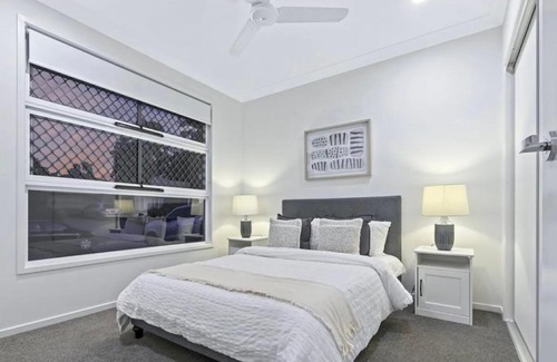 Pallara House | Pave House x Excellent location