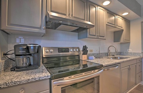 North Litchfield Beach Condo | Pawleys Island Condo Retreat w/Beach Access!