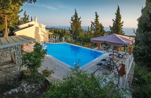 Ieromonachos Villa | Paxoi Serene Oasis - Mylos Mediterranean Charm