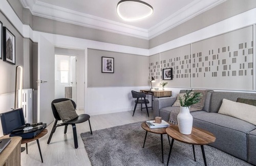 Castellana Apartment | Paz - 4 bedrooms and terrace in Castellana