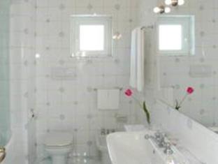 Capri Hotel | Pazziella Garden & Suites