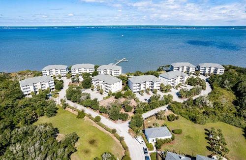 Indian Beach Condo | PEACE ON THE SOUND.FUN ON THE BEACH