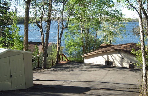 Bottineau Cabin | Peace & Quiet and Amazing sunsets await you! Enjoy this great vacation hideaway!