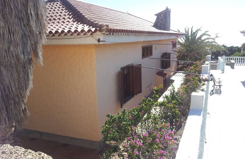 San Isidro House | Peace, relaxation, family friendly, swimming, windsurfing, hiking, mountain biking,