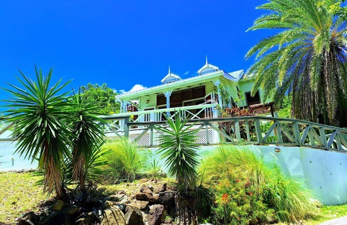 English Harbour Cottage | Peaceful 1 bedroom cottage with ocean views