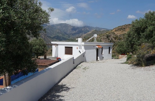 Guajar Faraguit Villa | Peaceful country retreat in Andalucia with stunning views