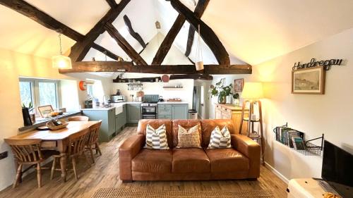 Machynlleth House | Peaceful Dyfi Valley Cottage - Hendre-gau