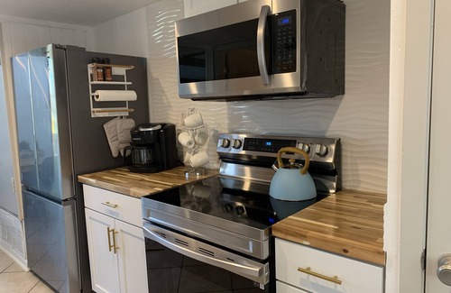 Horseshoe Bay House | Peaceful, family and pet-friendly duplex in a cut-de-sac with abundant wild life
